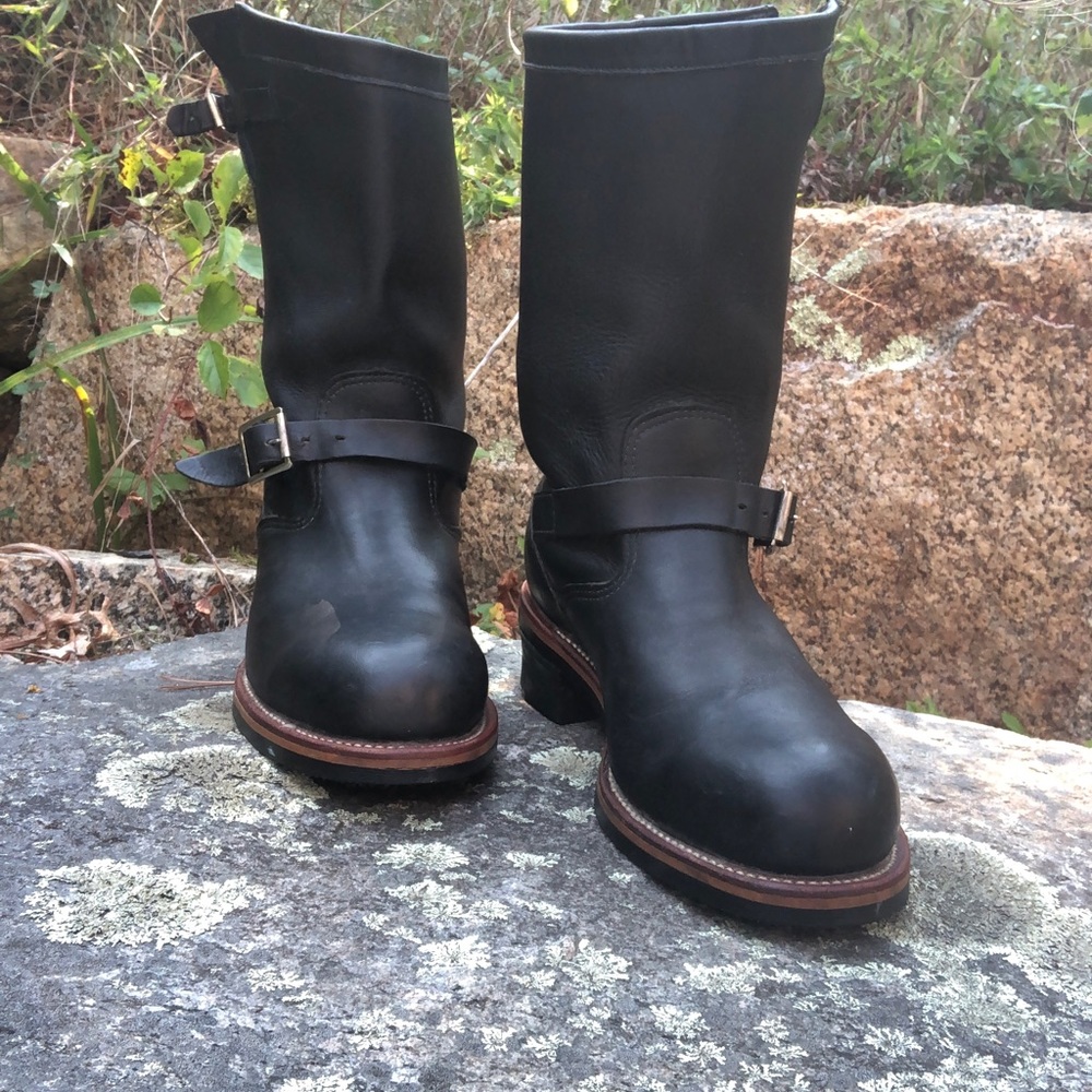 Mens steel toe Chippewa motorcycle/engineer boots